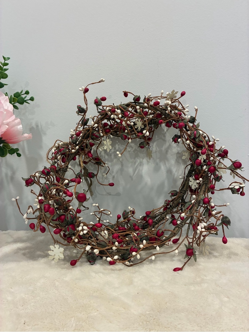 Festive Red and White Berry Garland - Home Accents Decor 5 ft